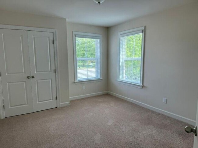 Building Photo - 2460 Pecan Ridge Way