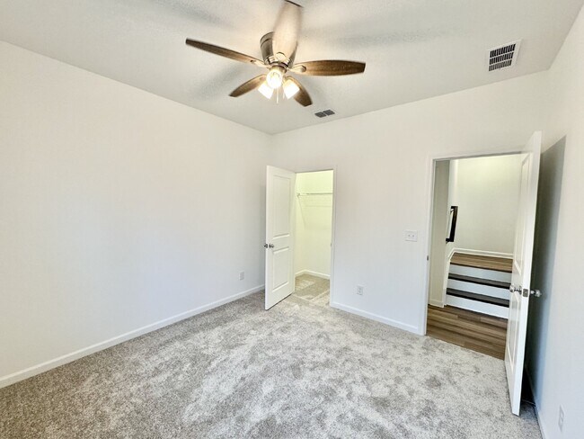Building Photo - Be the First to Live in This Beautiful 5 B...