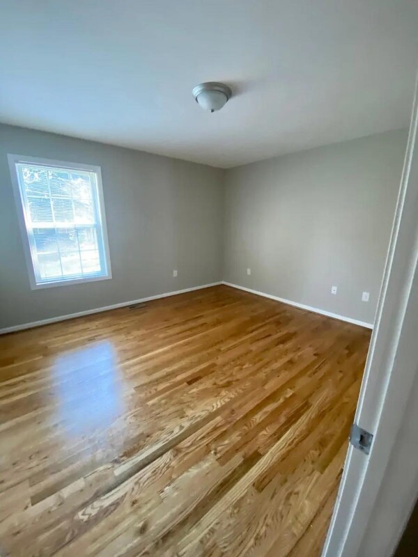 Building Photo - 1328 Hummingbird Dr