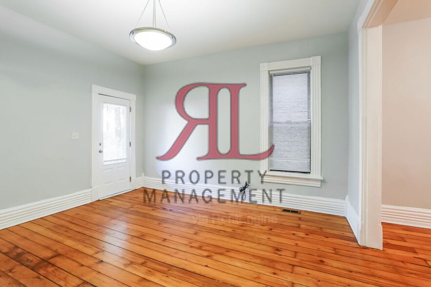 Building Photo - 181 E 1st Ave