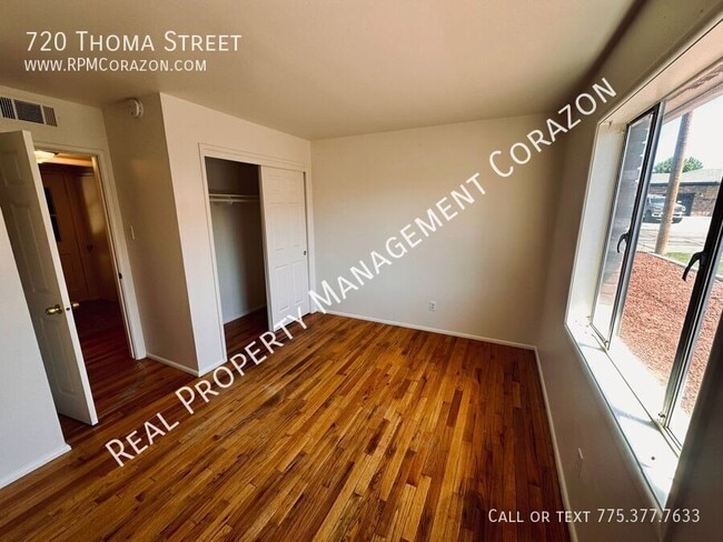Building Photo - 720 Thoma St