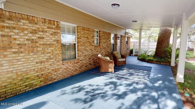 Building Photo - 2529 Marshall Rd