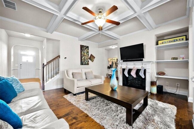 Building Photo - 2462 Whiteoak Run