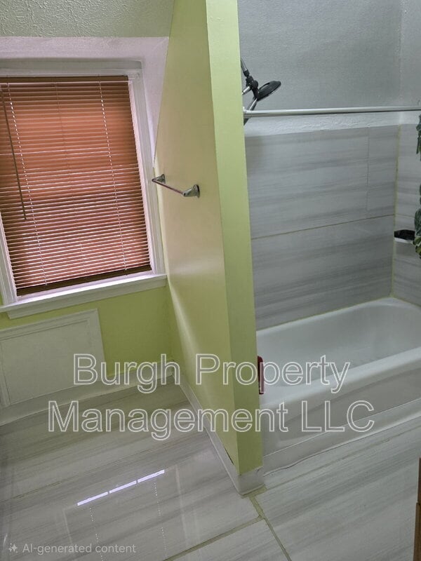 Building Photo - 502 Walnut Ave