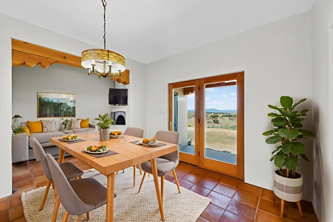 Building Photo - 45 Encantado Loop