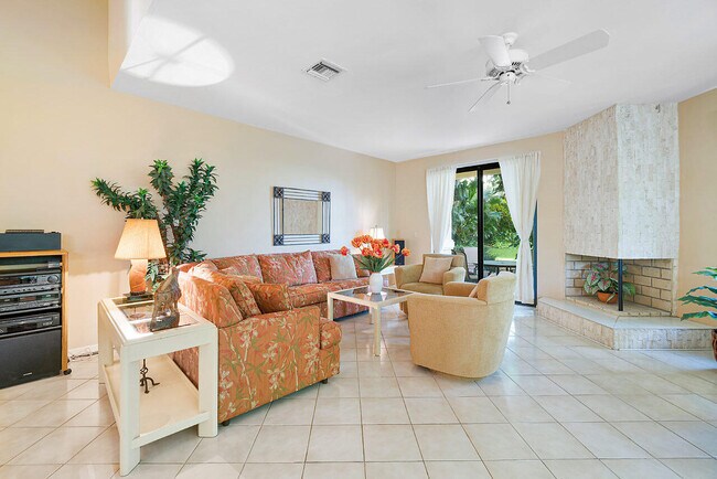 Building Photo - 5107 N Ocean Blvd