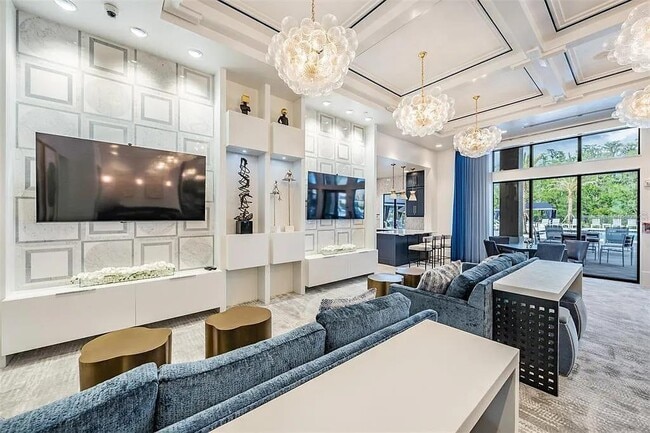 Building Photo - 32558 Tree of Life Ave