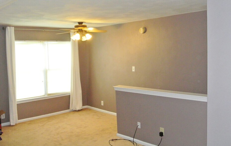 Building Photo - 2621 Meckley Ct