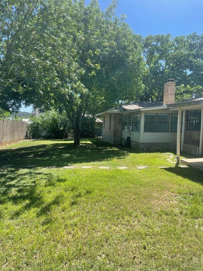 Building Photo - 111 Wild Timber Dr