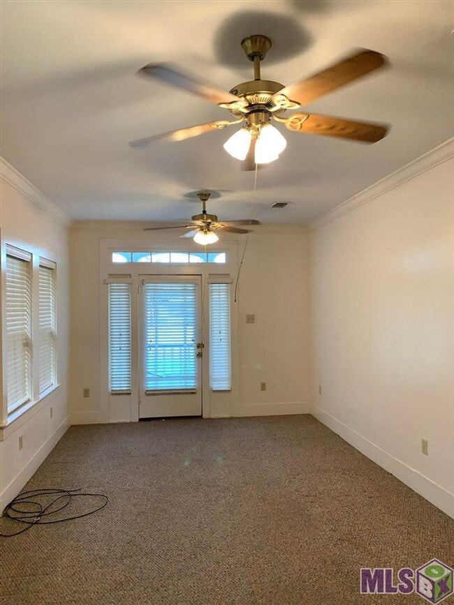 Building Photo - Comfort, Convenience, and Charm—All in One...