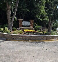 Building Photo - 512 Tuxworth Cir