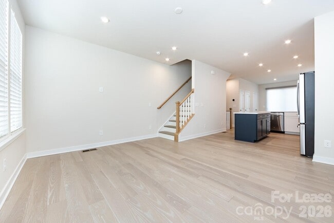 Building Photo - 440 Spearfield Ln