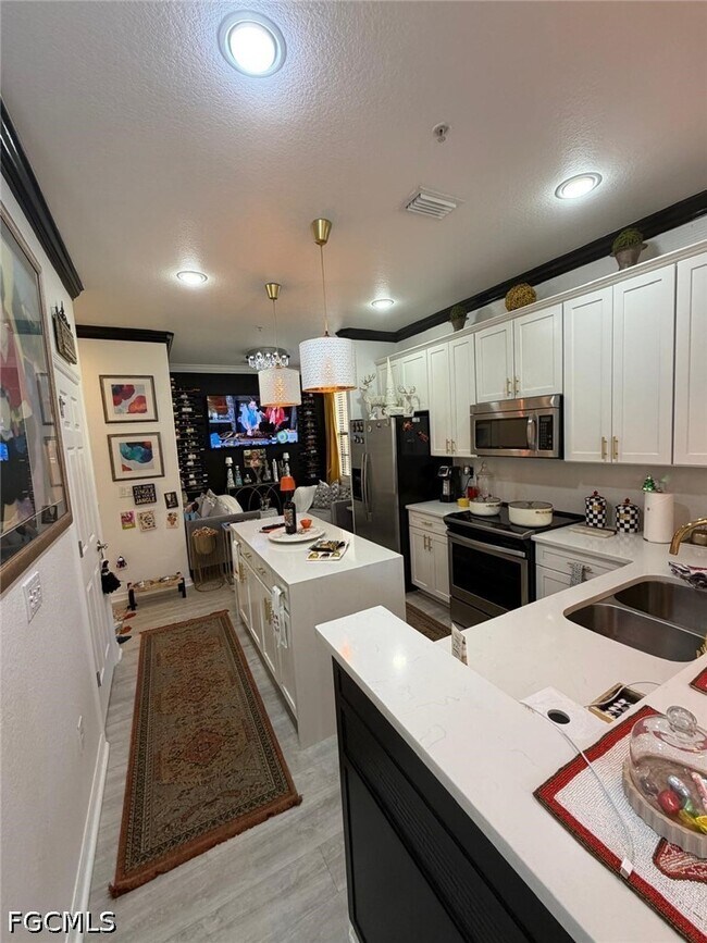 Building Photo - 8760 Melosia St
