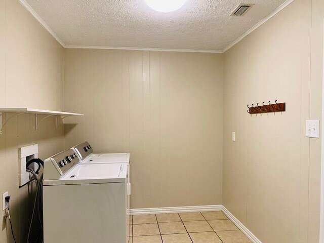 Building Photo - 405 Toby Ln