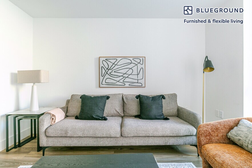 Building Photo - 85 Cleaveland Rd