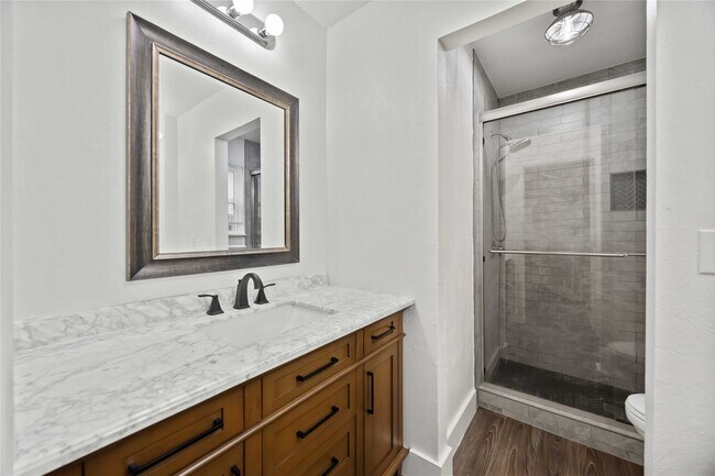 Building Photo - 22419 Deville Dr