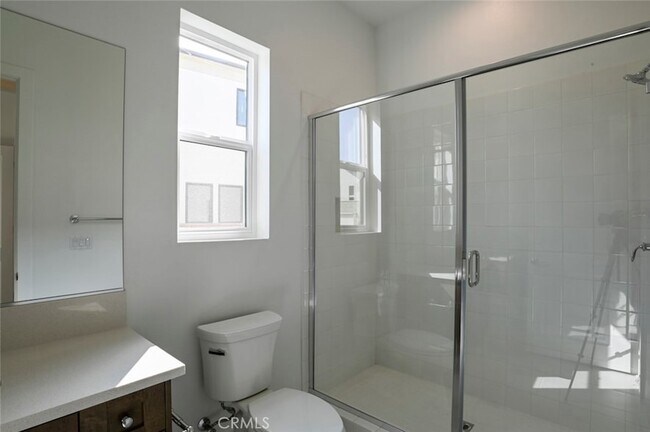 Building Photo - 20552 Edgewood Ct