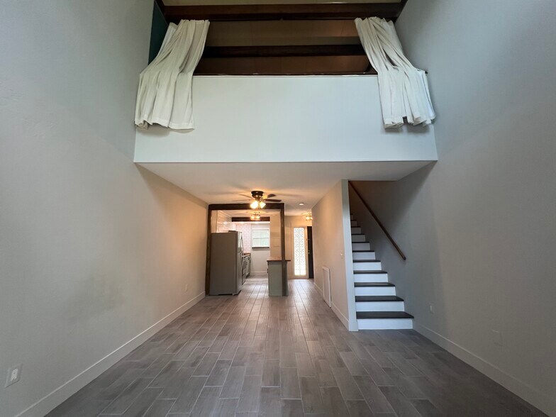 Building Photo - 711 SW 75th St