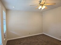 Building Photo - 2 Bed, 1 Bath House - Apply TODAY!!