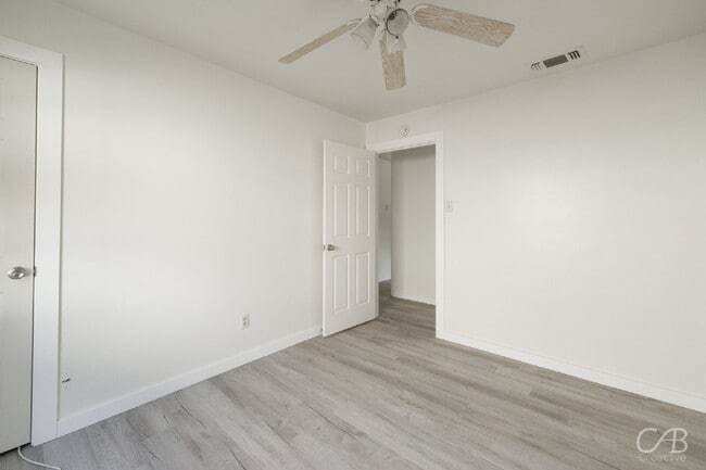Building Photo - For Lease