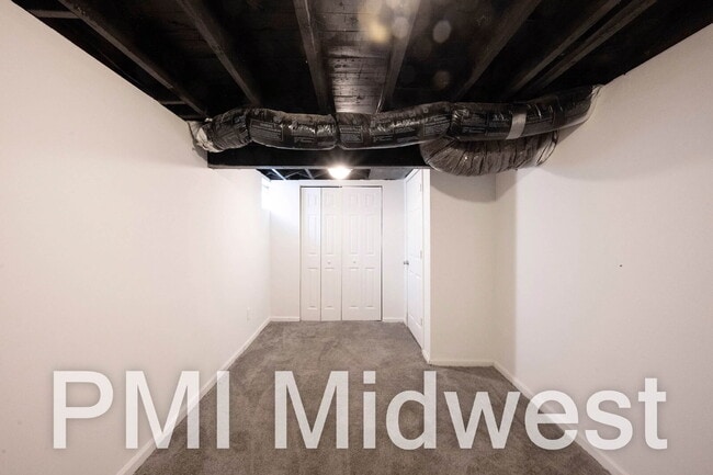 Building Photo - 3101 N Temple Ave