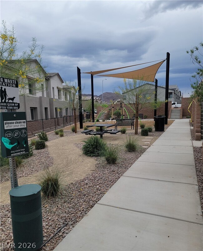 Building Photo - 1524 Maya Xing Ave