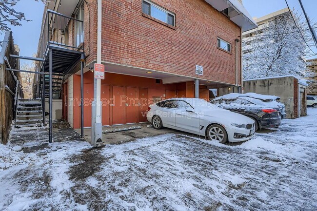 Building Photo - 1243 Vine St