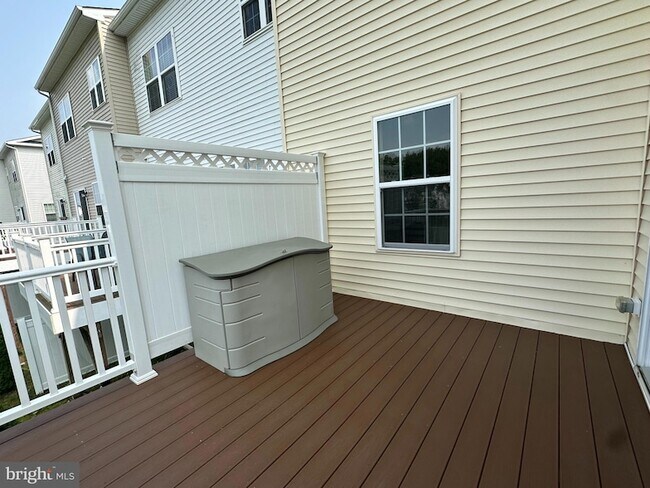 Building Photo - 138 Jenny Dr