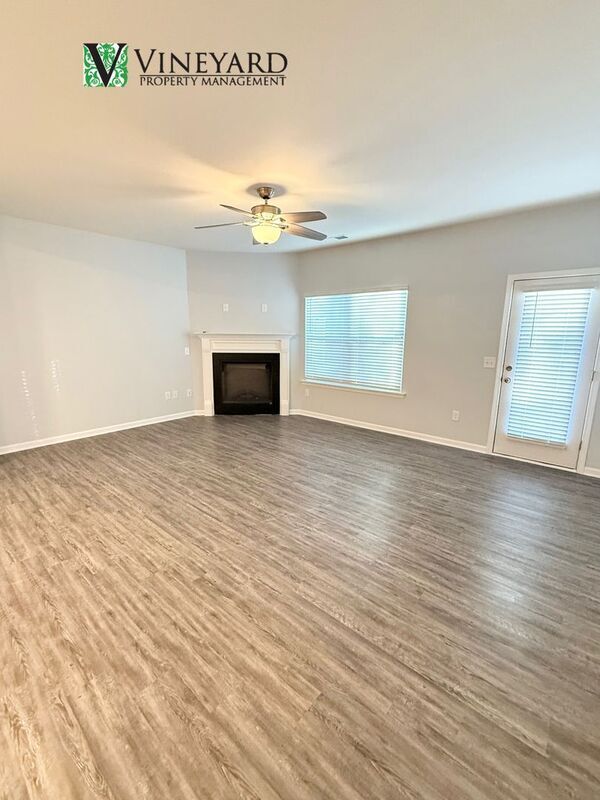 Building Photo - 247 Centennial Cir