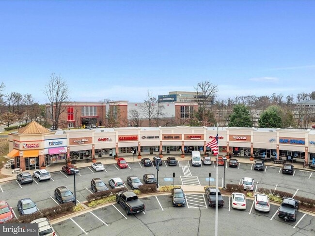 Building Photo - 4542 Superior Square