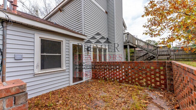 Building Photo - 3812 Wingate Dr