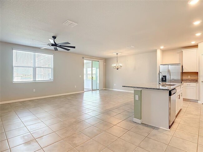 Building Photo - 928 Cambridge Dr