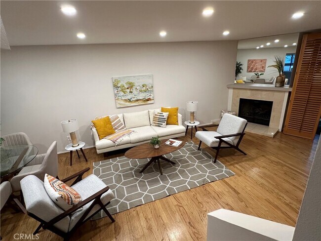 Building Photo - 21931 Burbank Blvd