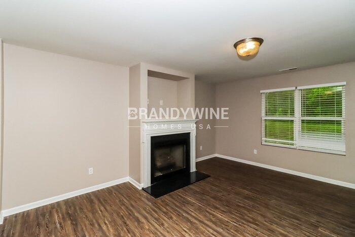 Building Photo - 4650 Esmeralda Drive