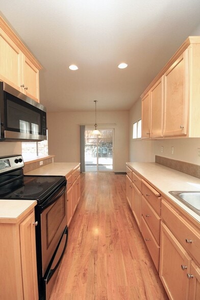 Building Photo - 7088 SW Millennium Terrace