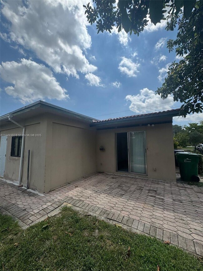 Building Photo - 3851 NW 110th Ave