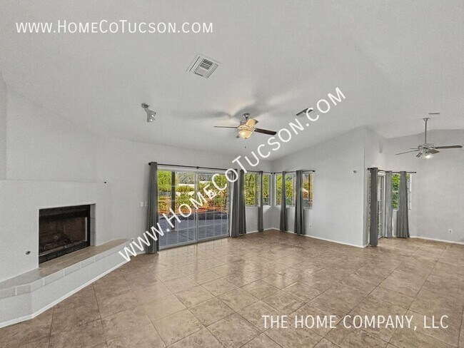 Building Photo - 12690 N Bandanna Way