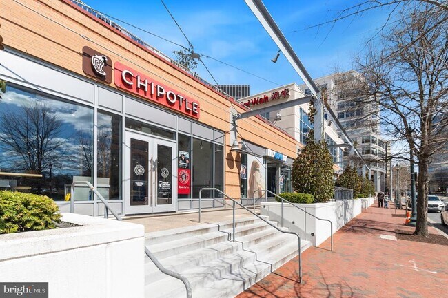Building Photo - 4601 N Park Ave