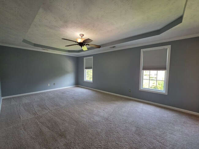 Building Photo - 184 E Ridge Ct
