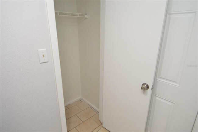 Building Photo - 8702 Mallard Reserve Dr