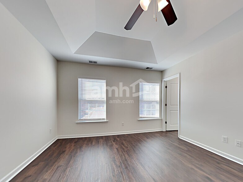 Building Photo - 9675 Spencer Woods Rd