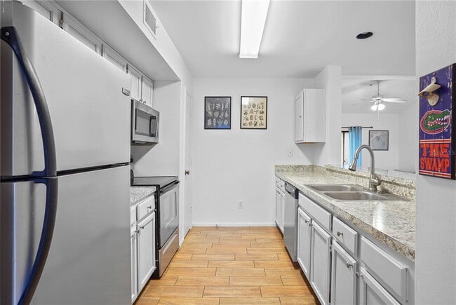 Building Photo - 494 N Pin Oak Pl