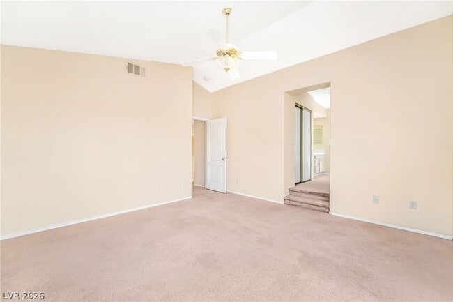 Building Photo - 120 McLaren St