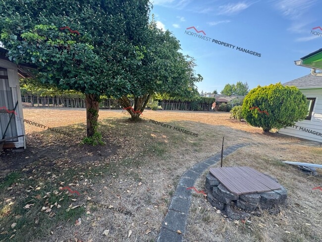 Building Photo - 1301 Kayu Ln