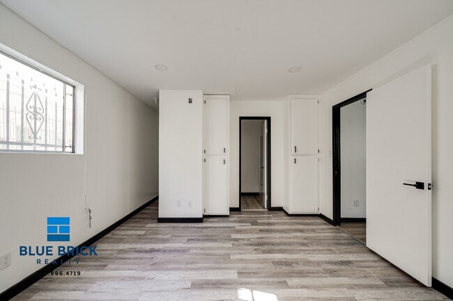 Building Photo - 8204 Langdon Ave