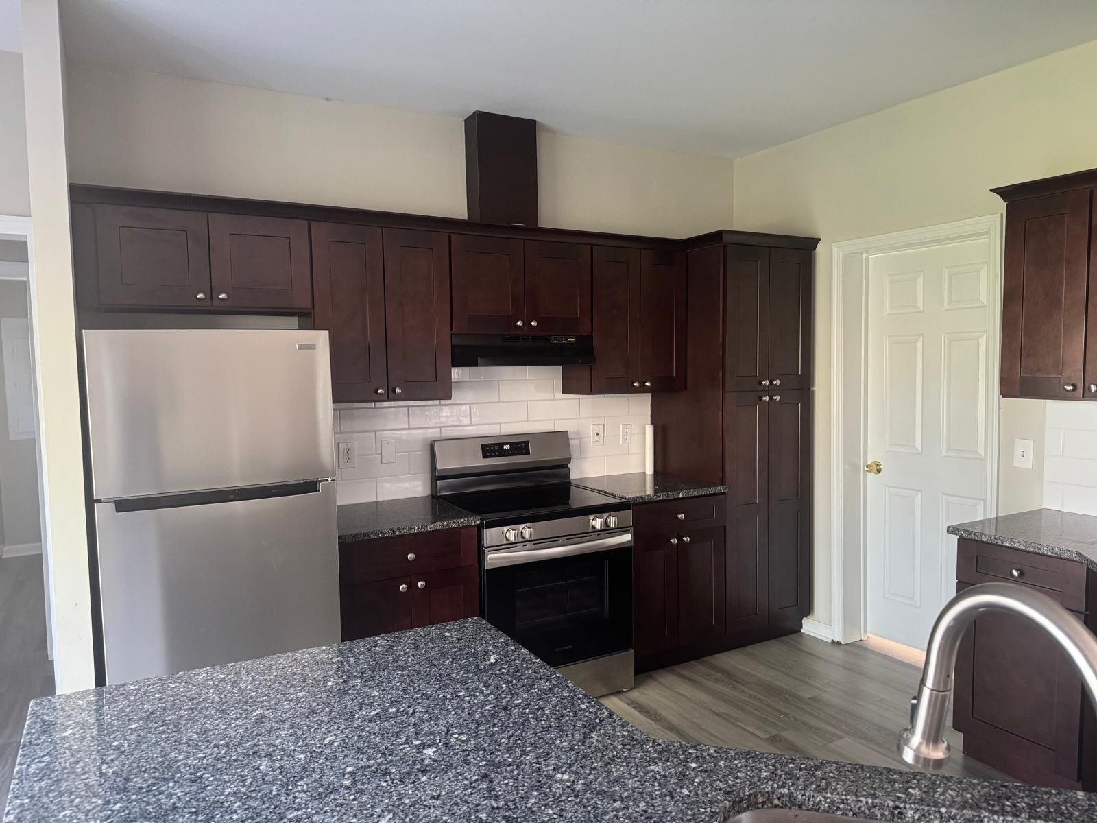 Building Photo - 32 Southwind Dr
