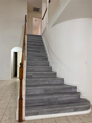 Building Photo - 5817 Mulvane Dr