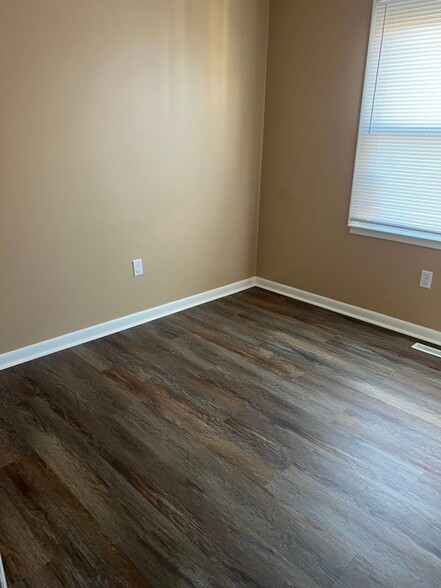 Building Photo - 708 Stiles Cir