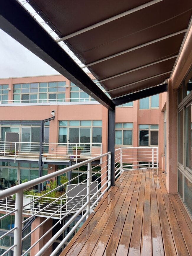 Building Photo - Elegant 2 Bedroom/2.5 Bathroom Apartment with Den, 2 Parking Spaces, and Storage Unit in Canton, ...