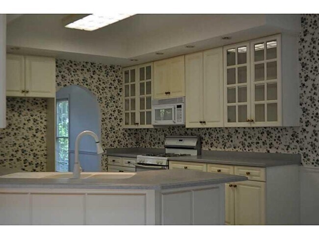 Building Photo - 2702 Bridgegate Cove NE